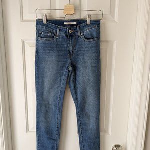 Levi's 711 Skinny Jeans